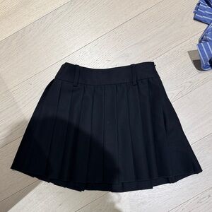 Babaton Pleated Mini Skirt